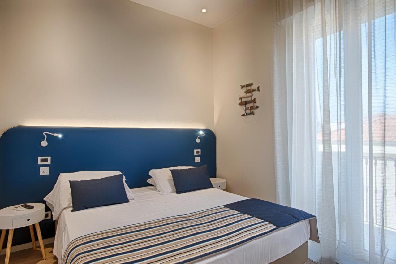 Hotel Agostini Bellaria-Igea Marina Exterior foto